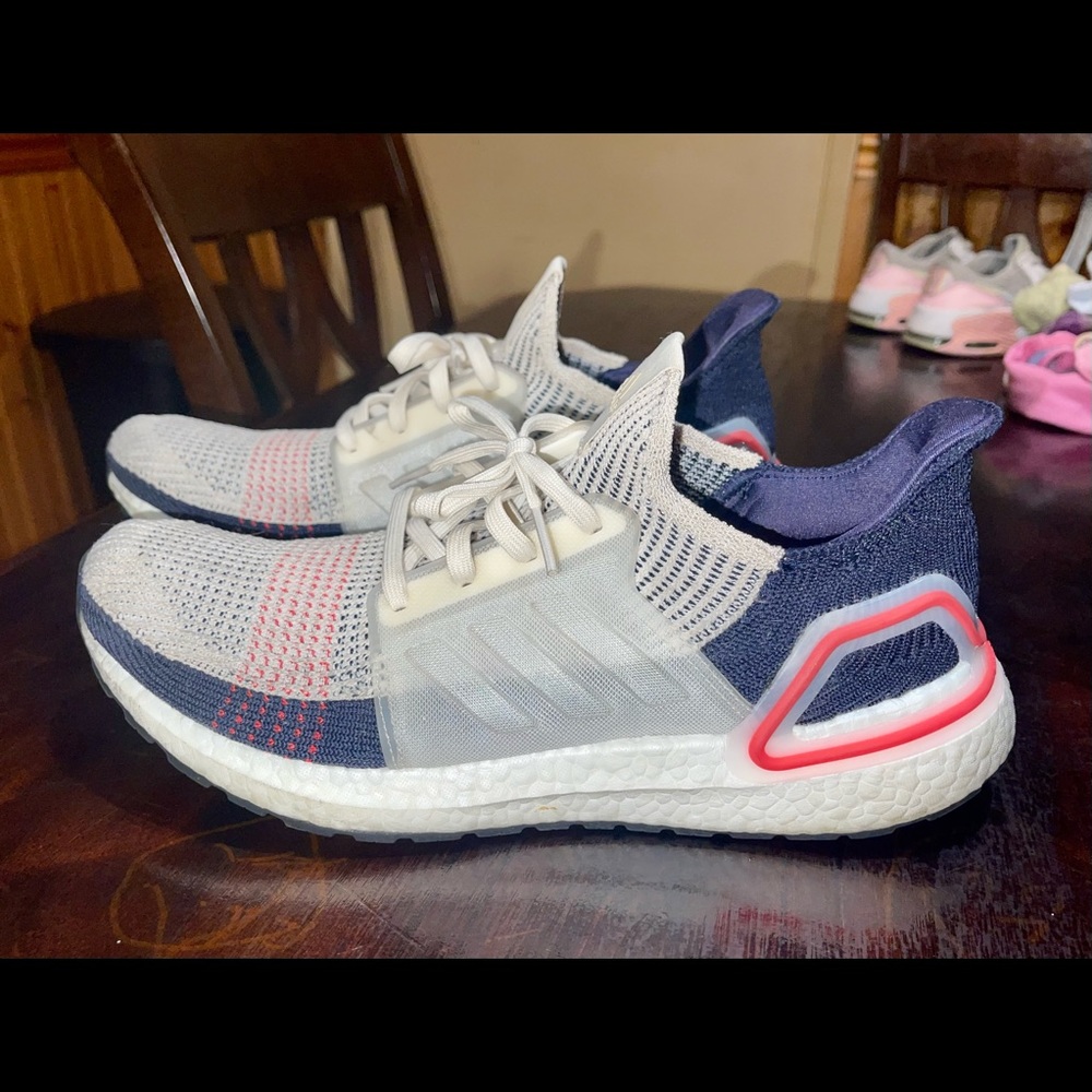 Adidas Ultra Boost 2019 mens size 11 clear brown chalk white